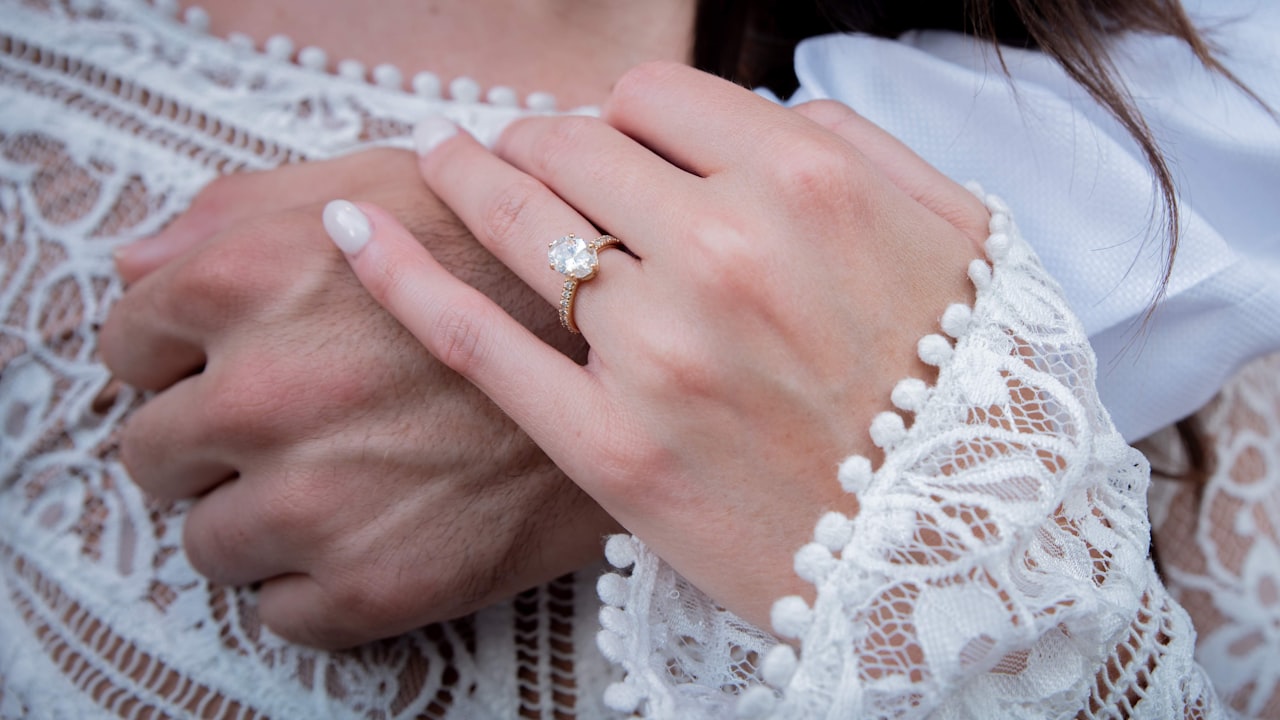 What Are The Tips To Clean Salt And Pepper Diamond Ring Set?